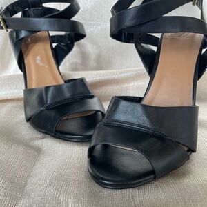 Elegant Black Strappy Women's Sandals